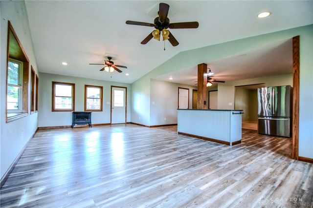 7240 Stonehurst Drive, Huber Heights, OH 45424