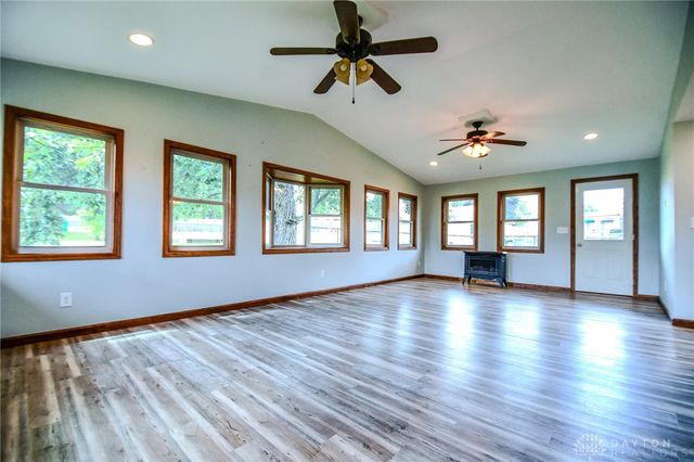 7240 Stonehurst Drive, Huber Heights, OH 45424