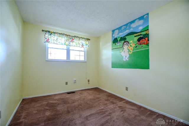 7240 Stonehurst Drive, Huber Heights, OH 45424