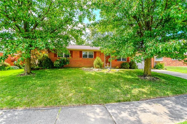 7240 Stonehurst Drive, Huber Heights, OH 45424