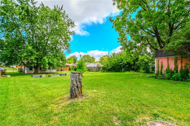 7240 Stonehurst Drive, Huber Heights, OH 45424
