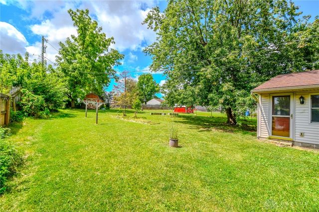 7240 Stonehurst Drive, Huber Heights, OH 45424
