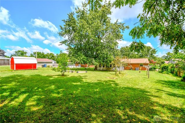 7240 Stonehurst Drive, Huber Heights, OH 45424