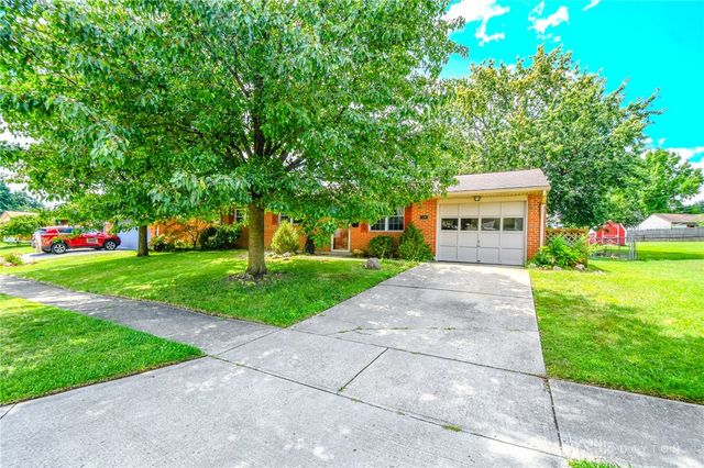 7240 Stonehurst Drive, Huber Heights, OH 45424