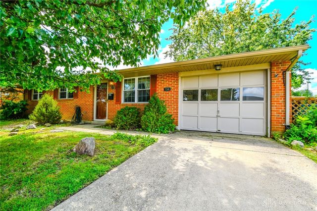 7240 Stonehurst Drive, Huber Heights, OH 45424
