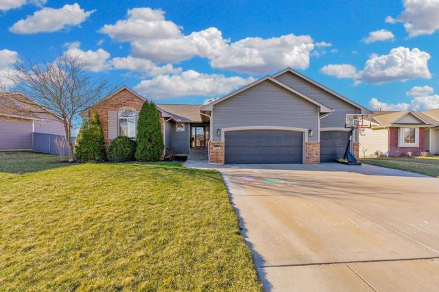 603 W Fieldstone Ct, Andover, KS 67002
