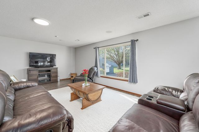 603 W Fieldstone Ct, Andover, KS 67002