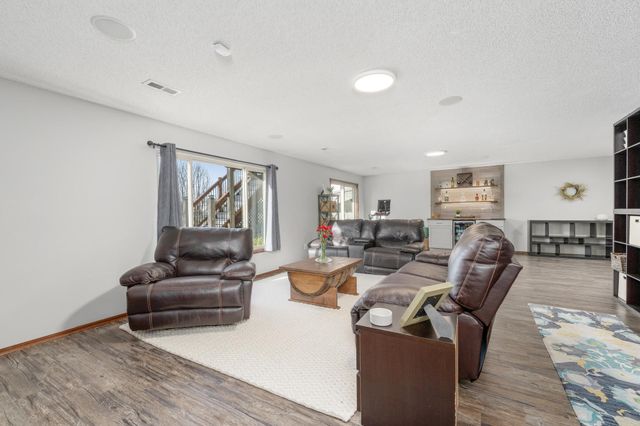 603 W Fieldstone Ct, Andover, KS 67002