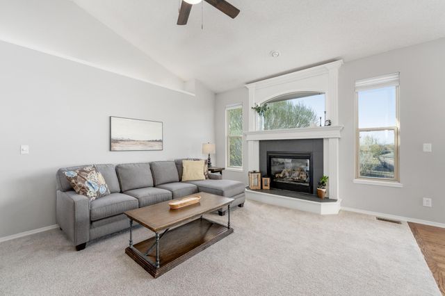 603 W Fieldstone Ct, Andover, KS 67002