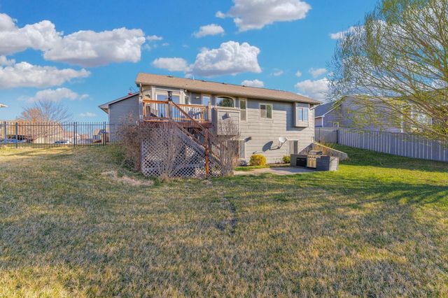 603 W Fieldstone Ct, Andover, KS 67002