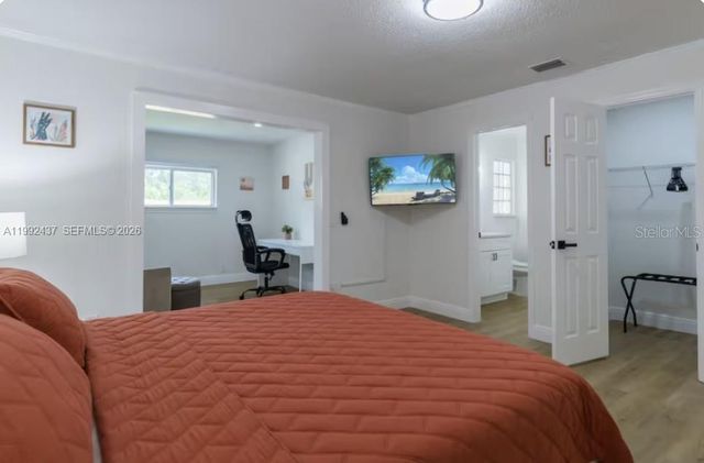 8622 Baylor Circle, Orlando, FL 32817