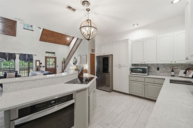 381 N JUNGLE ROAD, Geneva, FL 32732