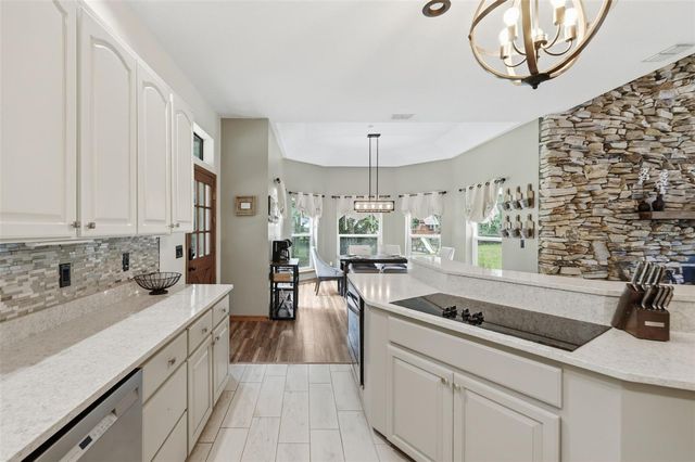381 N JUNGLE ROAD, Geneva, FL 32732