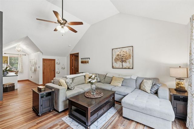 381 N JUNGLE ROAD, Geneva, FL 32732