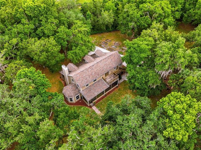 381 N JUNGLE ROAD, Geneva, FL 32732
