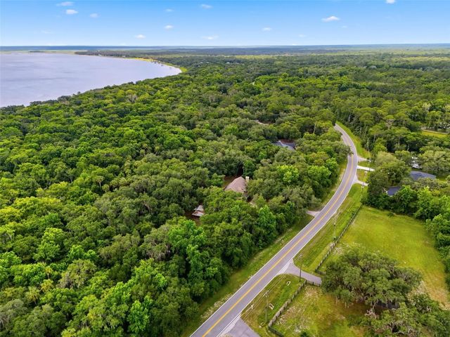 381 N JUNGLE ROAD, Geneva, FL 32732
