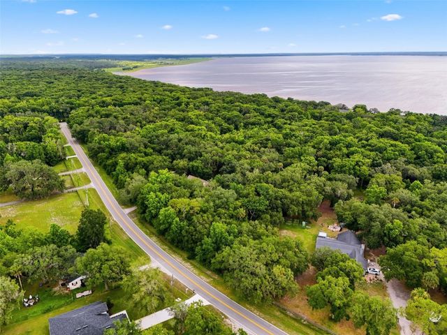 381 N JUNGLE ROAD, Geneva, FL 32732