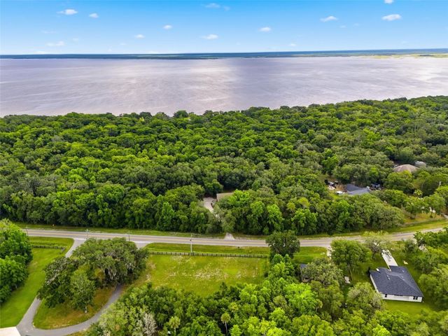 381 N JUNGLE ROAD, Geneva, FL 32732