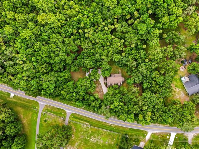 381 N JUNGLE ROAD, Geneva, FL 32732