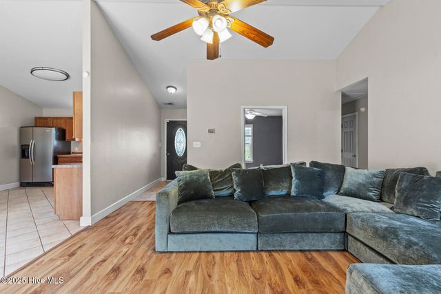 101 Sand Court, Jacksonville, NC 28546