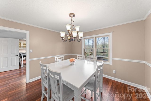 200 Maple Court, Lexington, NC 27295