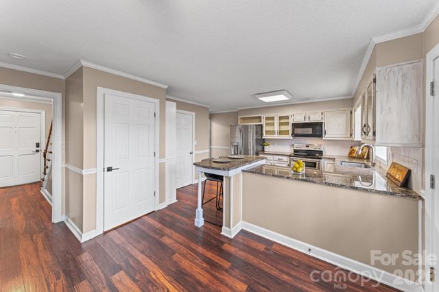 200 Maple Court, Lexington, NC 27295