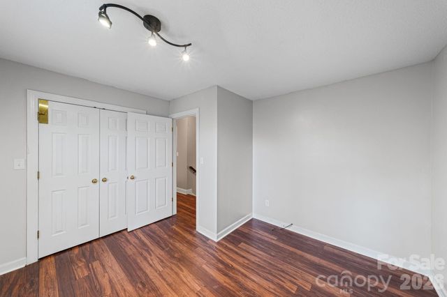 200 Maple Court, Lexington, NC 27295
