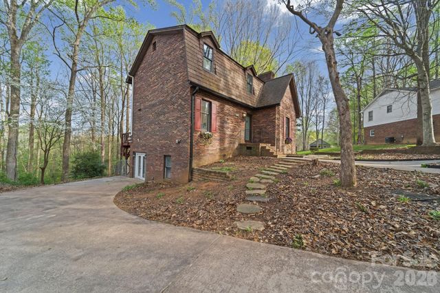 200 Maple Court, Lexington, NC 27295
