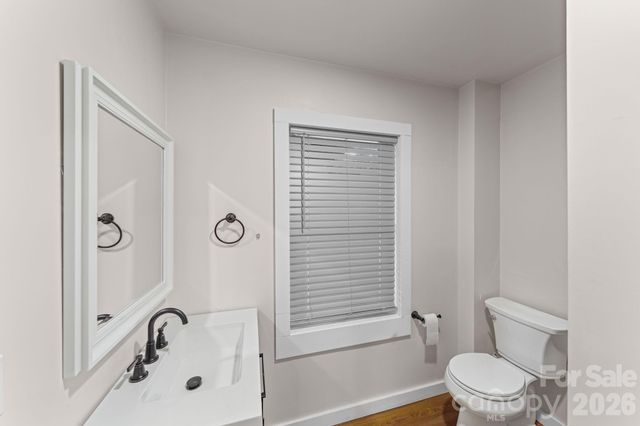 200 Maple Court, Lexington, NC 27295