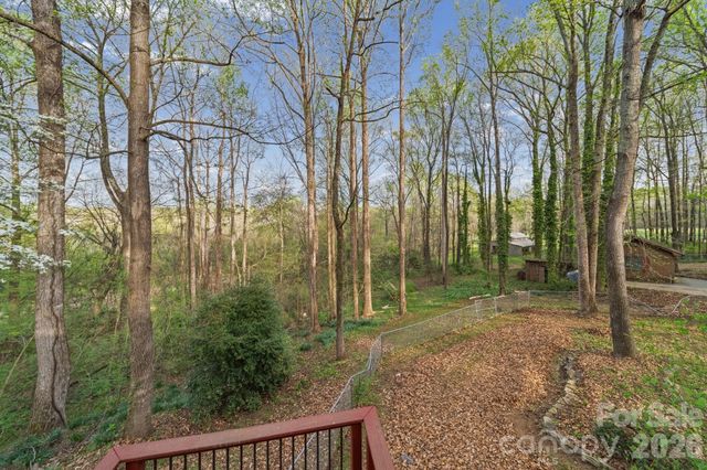 200 Maple Court, Lexington, NC 27295