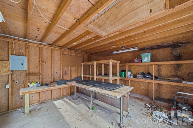 200 Maple Court, Lexington, NC 27295