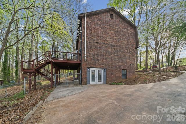 200 Maple Court, Lexington, NC 27295