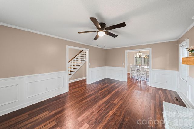 200 Maple Court, Lexington, NC 27295