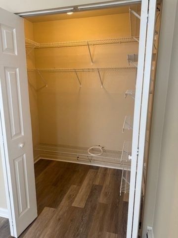 10 Crescent Dr 5, Andover, MA 01810