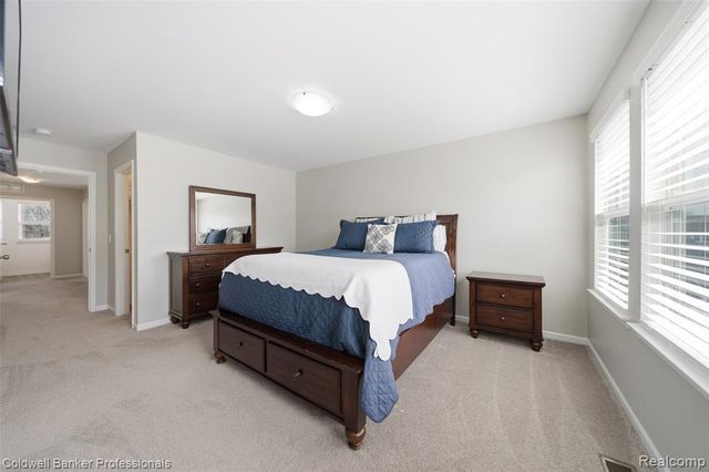 2461 Massoit Road, Royal Oak, MI 48073