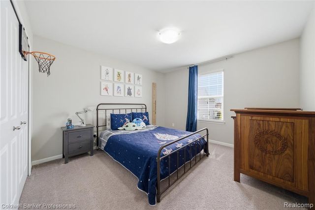 2461 Massoit Road, Royal Oak, MI 48073