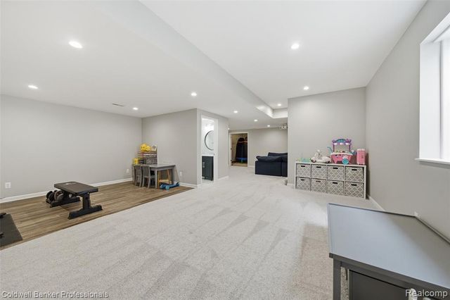 2461 Massoit Road, Royal Oak, MI 48073