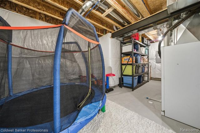 2461 Massoit Road, Royal Oak, MI 48073