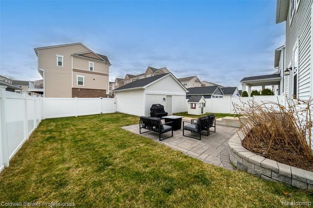 2461 Massoit Road, Royal Oak, MI 48073