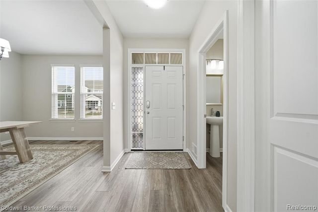 2461 Massoit Road, Royal Oak, MI 48073