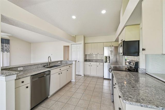 11147 BRAMBLELEAF WAY, Hudson, FL 34667