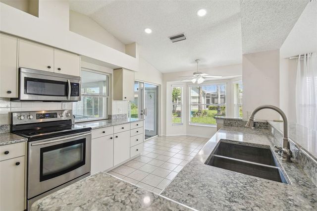 11147 BRAMBLELEAF WAY, Hudson, FL 34667