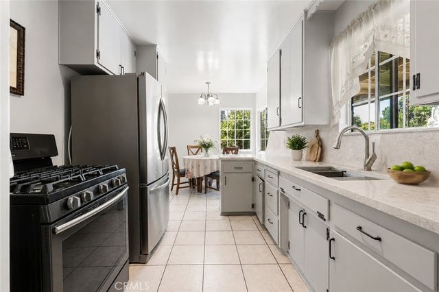 1562 W 31st Street, Long Beach, CA 90810