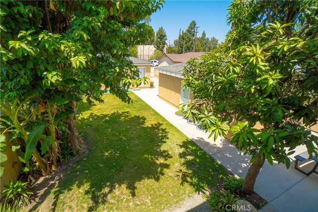 1562 W 31st Street, Long Beach, CA 90810