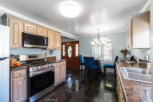 1562 W 31st Street, Long Beach, CA 90810
