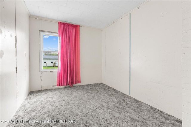 5662 E Clark Road, Bath, MI 48808