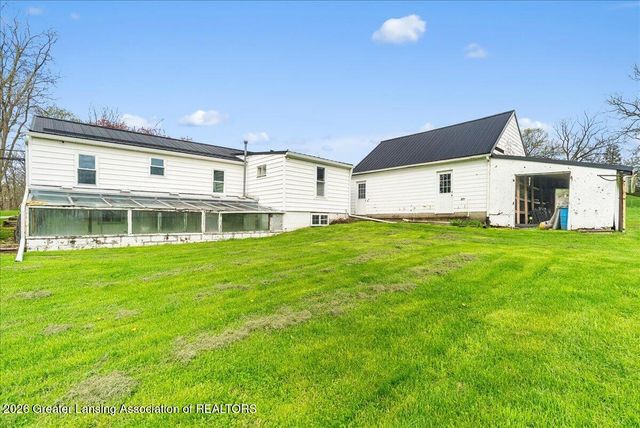 5662 E Clark Road, Bath, MI 48808