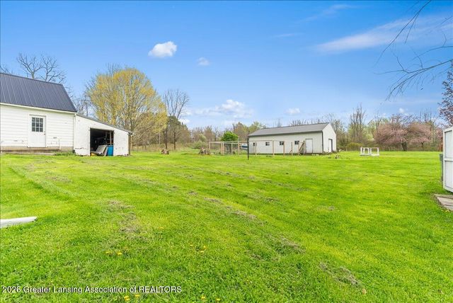 5662 E Clark Road, Bath, MI 48808