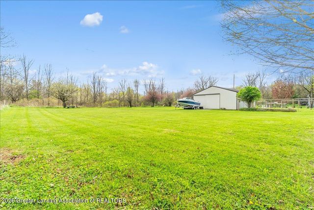 5662 E Clark Road, Bath, MI 48808