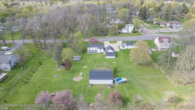5662 E Clark Road, Bath, MI 48808